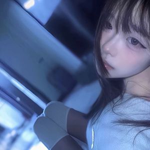 我半夜脱妹妹内裤视频
