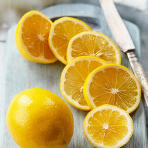 女人被添荫蒂高潮了
